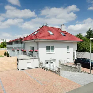 Zlicin Апартаменты