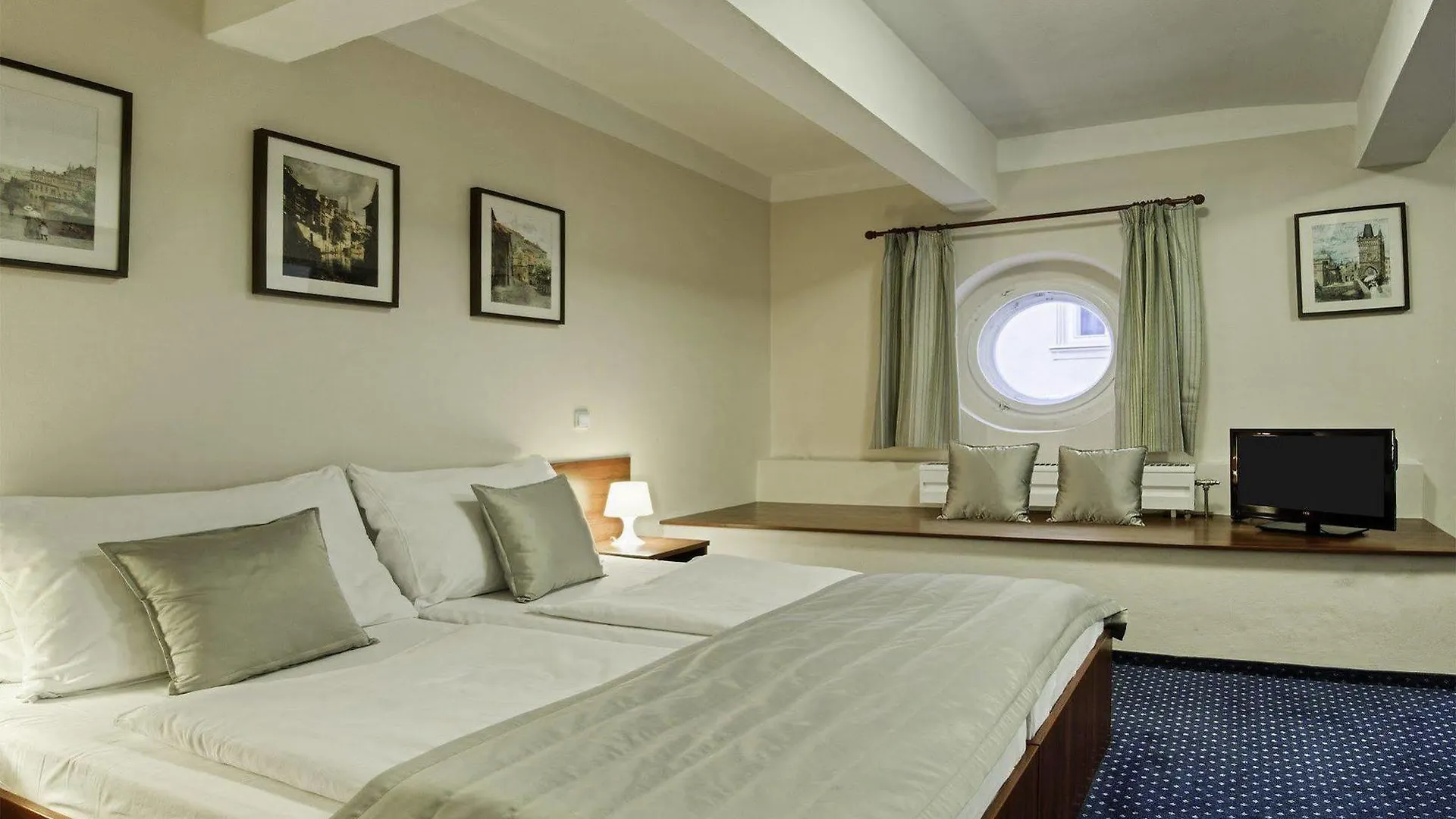 Pytloun Kampa Garden Hotel Prague