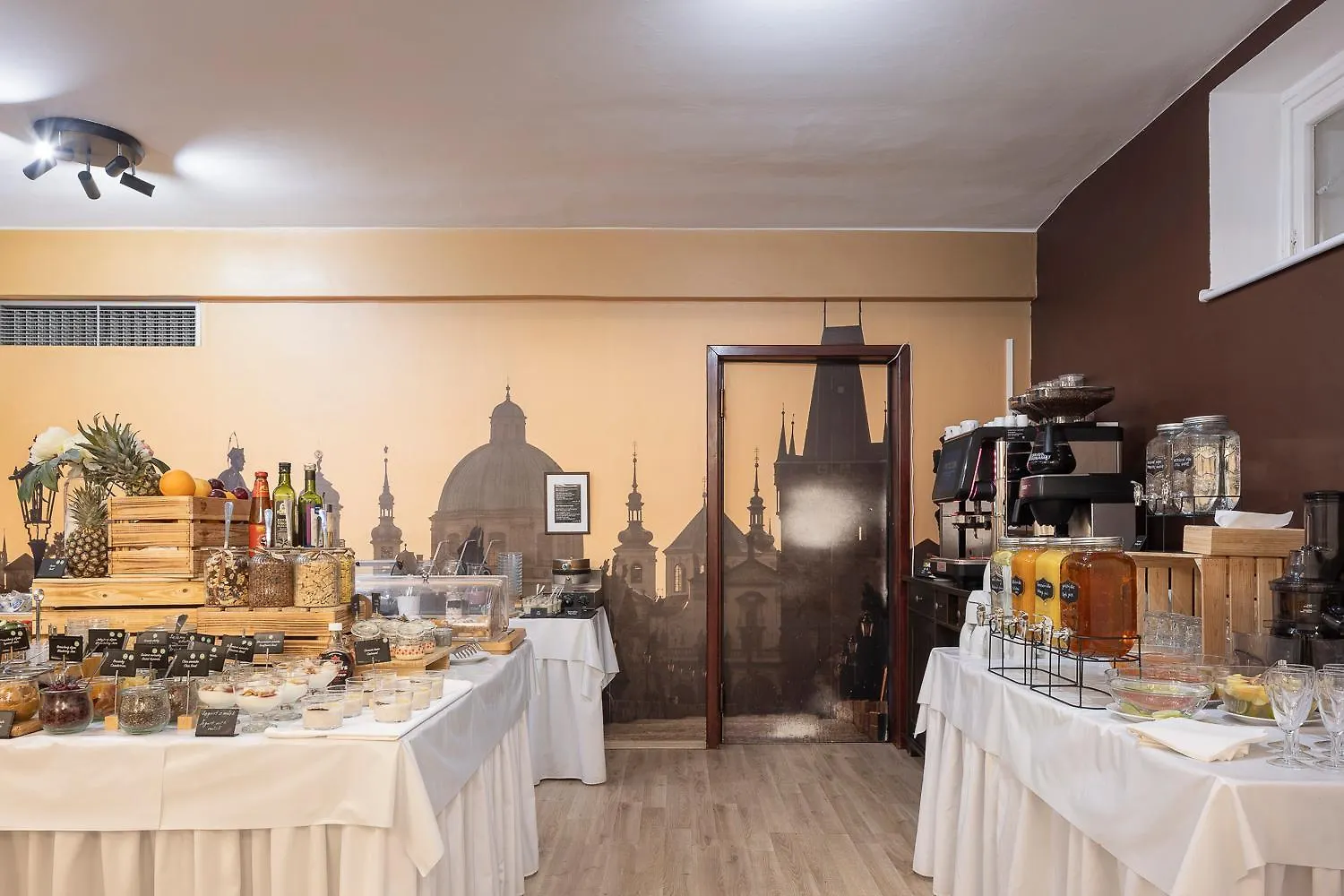 Pytloun Kampa Garden Hotel Прага