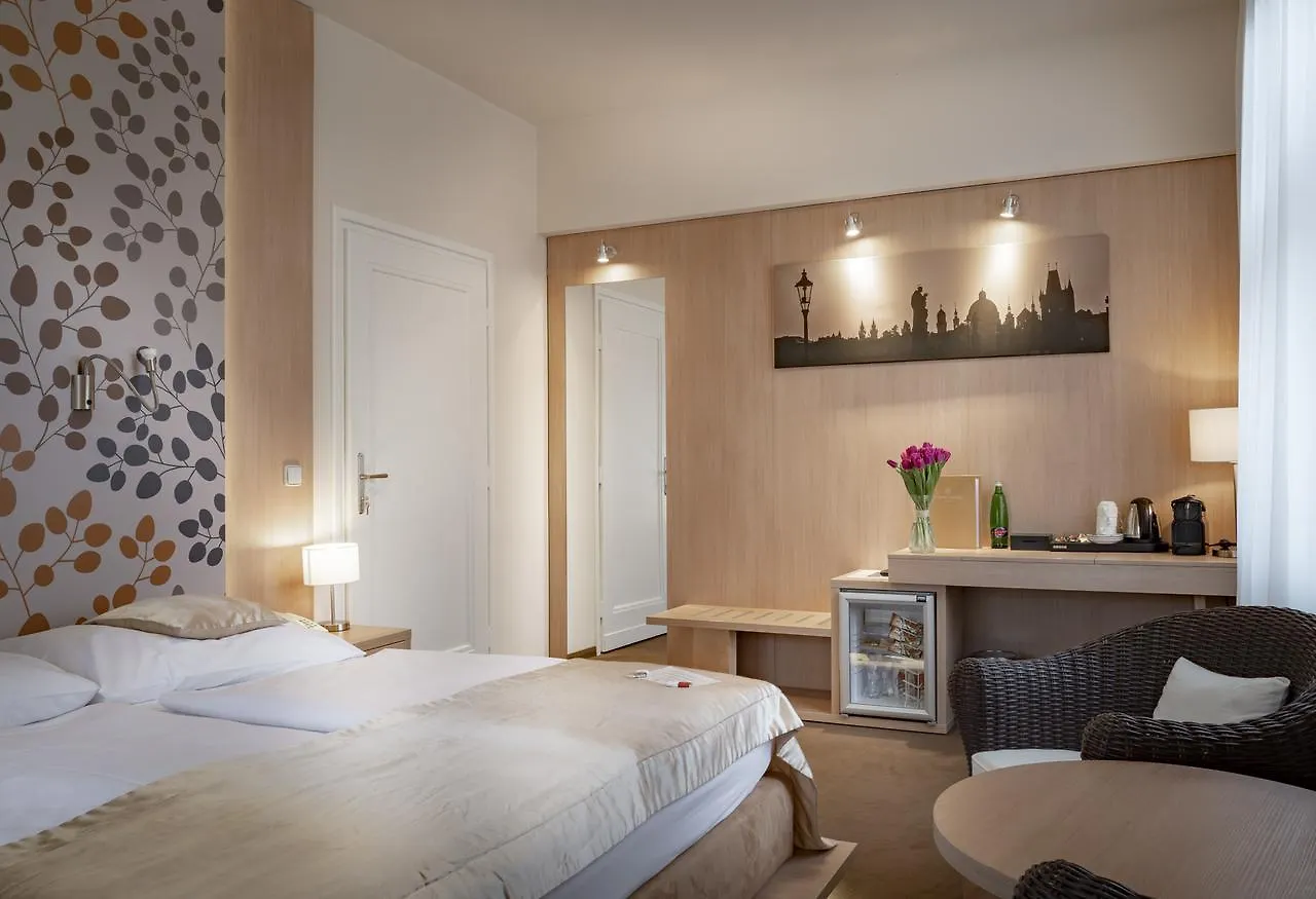 Pytloun Kampa Garden Hotel Прага