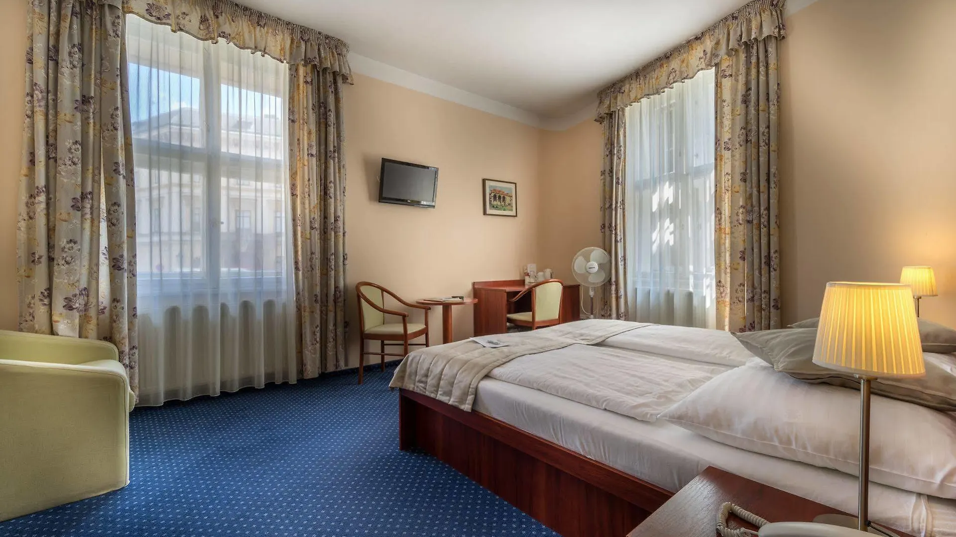 Pytloun Kampa Garden Hotel Прага 4*,