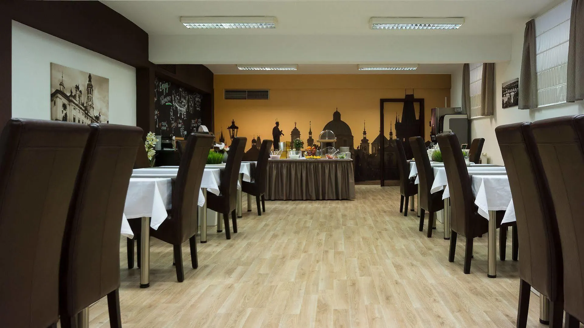 Pytloun Kampa Garden Hotel Прага