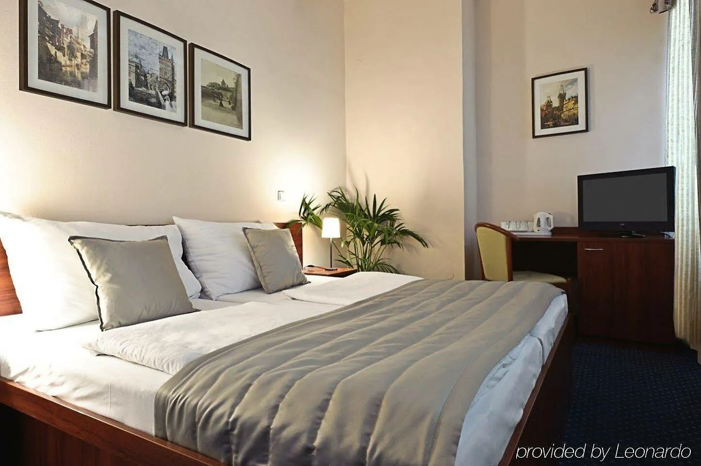 Pytloun Kampa Garden Hotel Прага 4*,